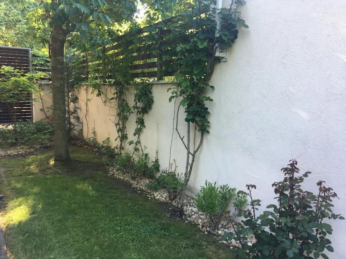 Madarhegy Apartment With Garden Buda Side Budapest Hungary