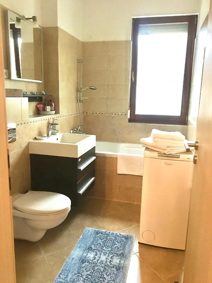 Madarhegy Apartment With Garden Buda Side Budapest Hungary
